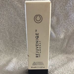 New monat rejuvenique oil intense